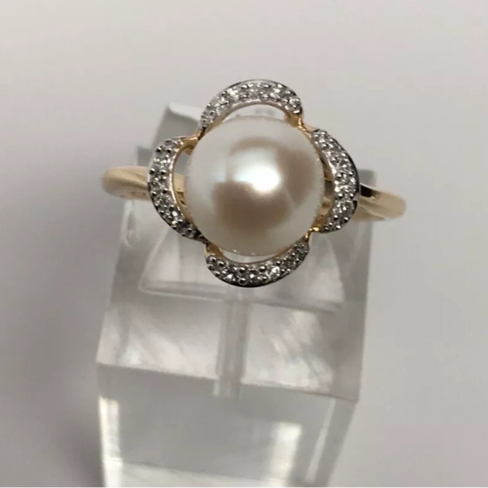 14K Yellow Gold 8mm Pearl and 0.08ct twt Diamond Petal Ring Size 6.75 New